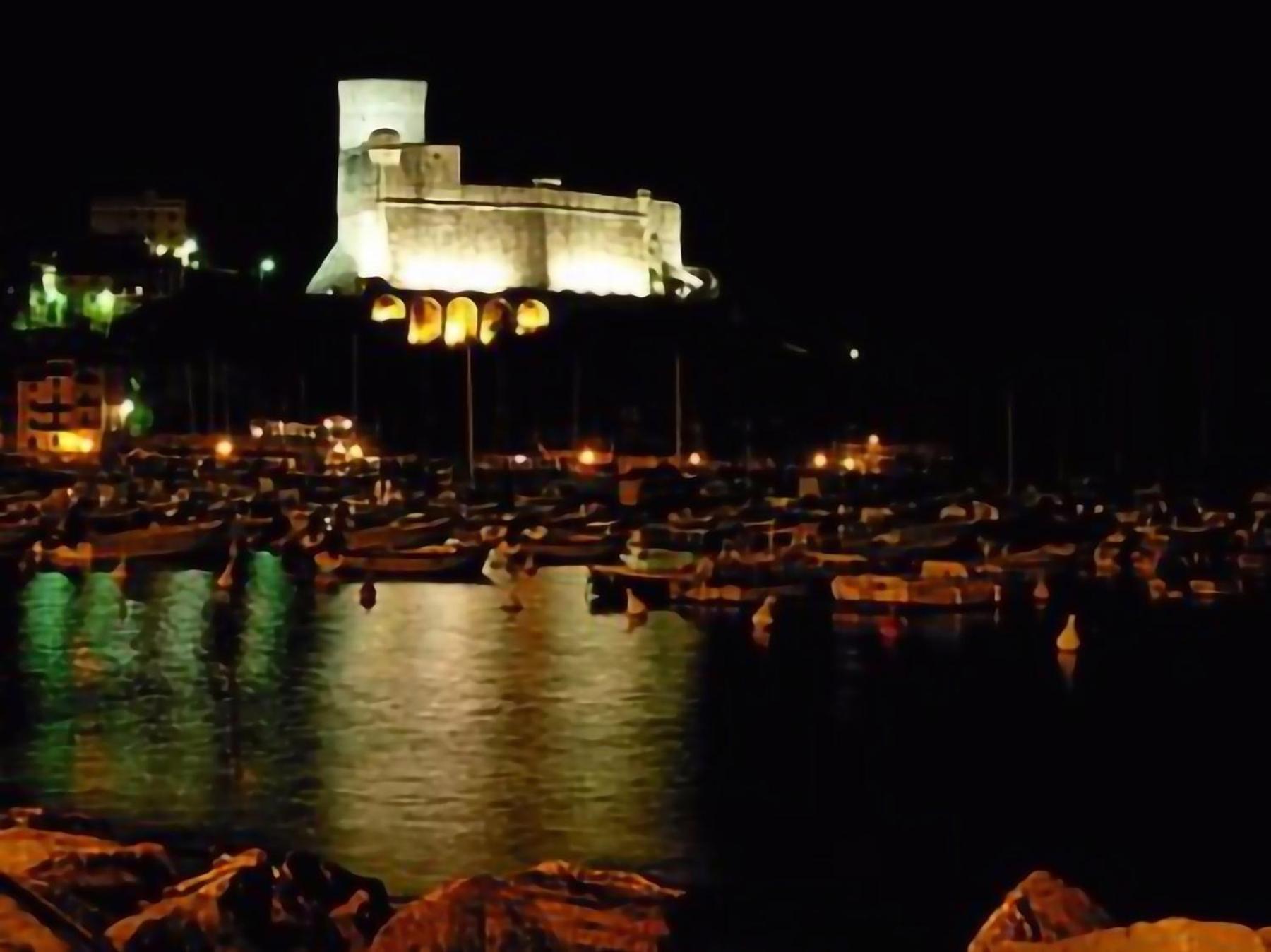 Affittacamere "In Piazzetta Da Vasco" Lerici Exterior foto