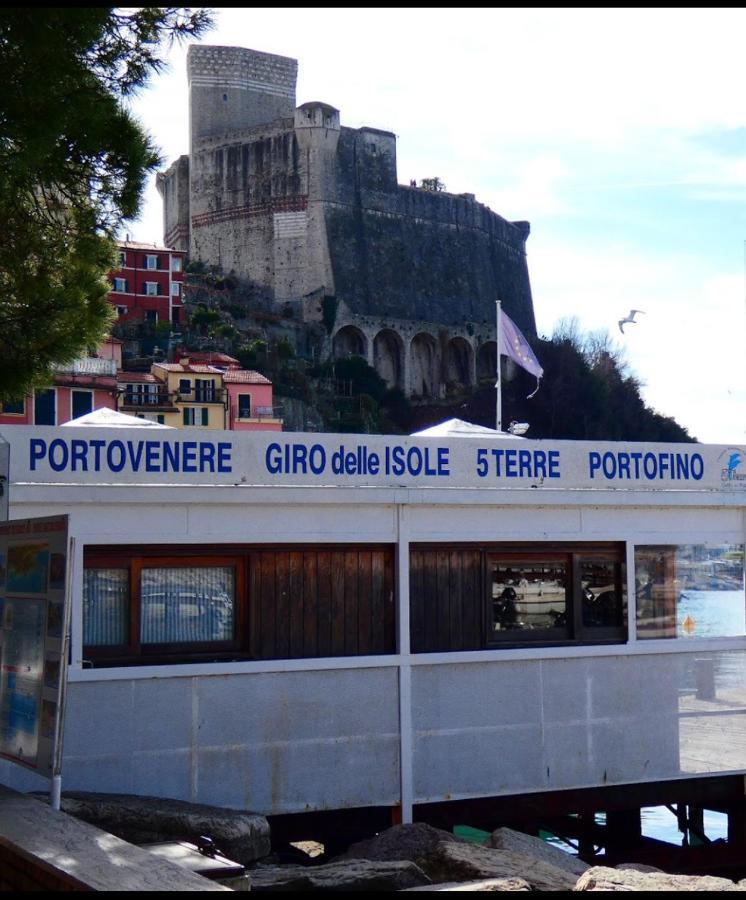 Affittacamere "In Piazzetta Da Vasco" Lerici Exterior foto